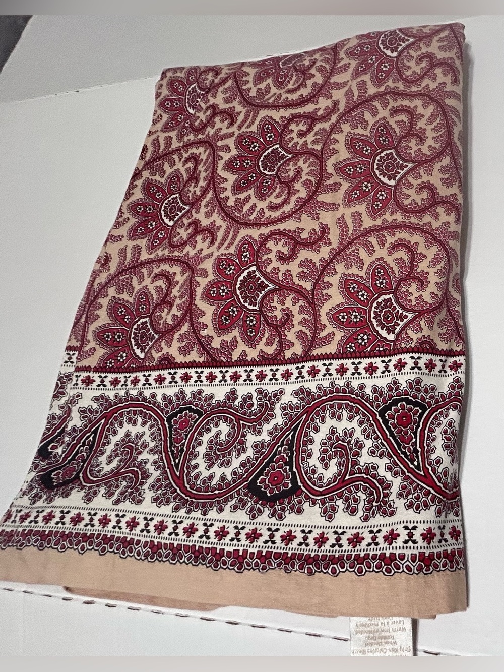 Williams-Sonoma Tablecloth 100% Cotton 70x90 Beige/Warm Red Paisley Boho  Print